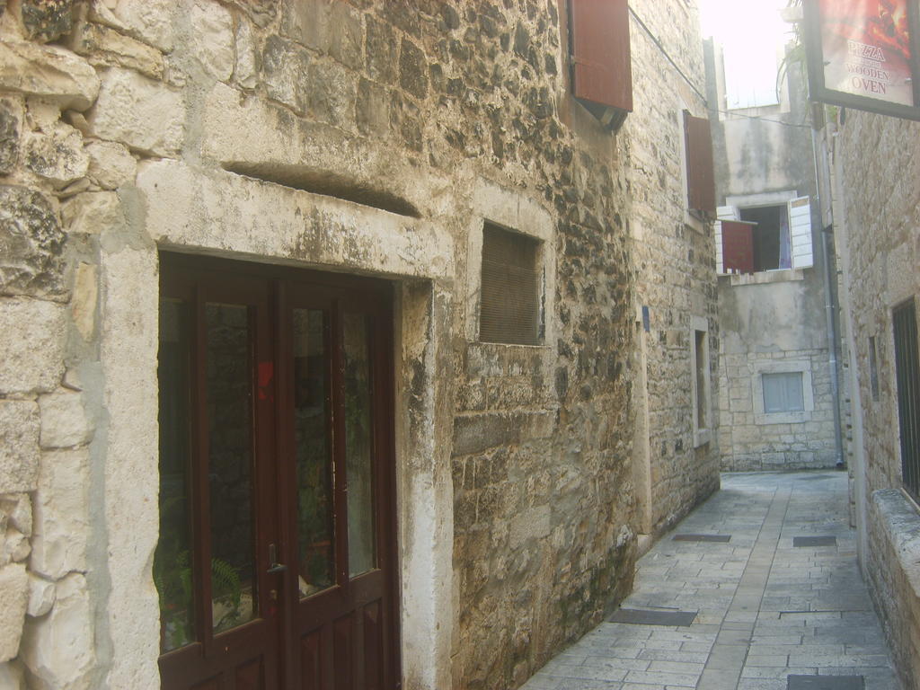 Rooms Roso Trogir Exterior photo